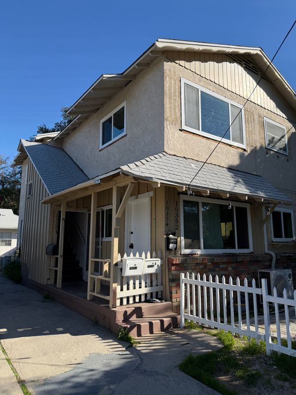 Building Photo - 10356 Oro Vista Ave