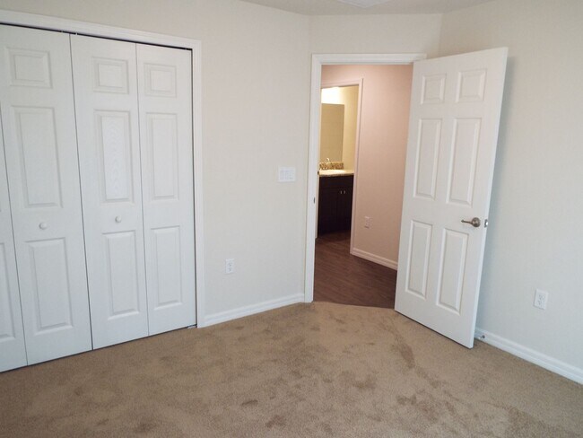 Building Photo - 3507 SW 155th Ln
