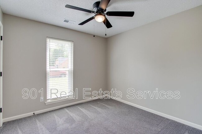 Building Photo - 6934 Southknoll Ave