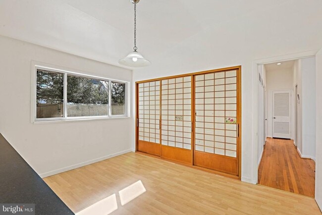 Building Photo - 6713 Old Chesterbrook Rd