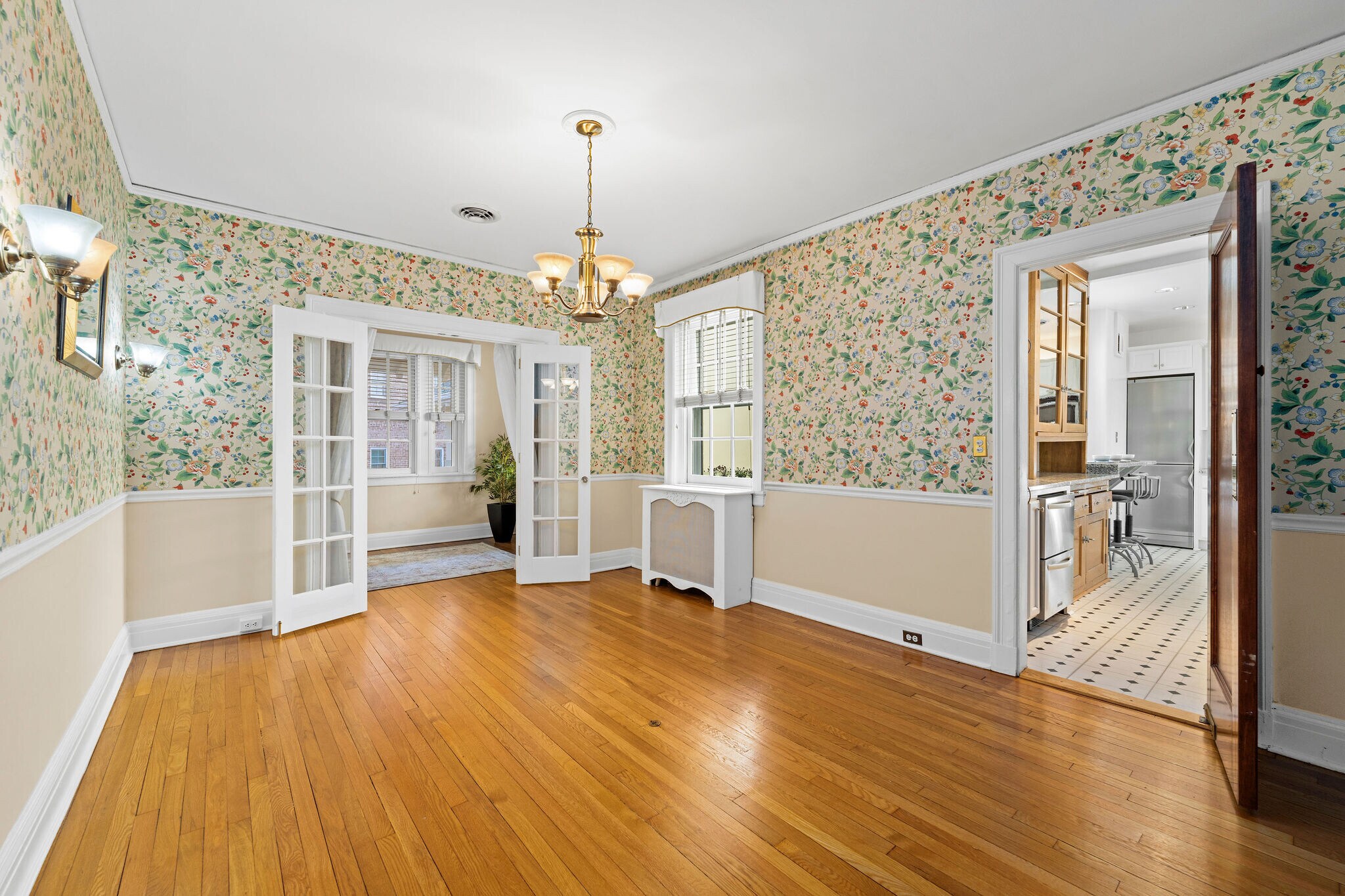 Building Photo - 3401 Greenway