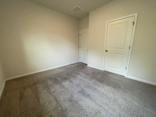 Building Photo - 11009 Austin Estates Dr