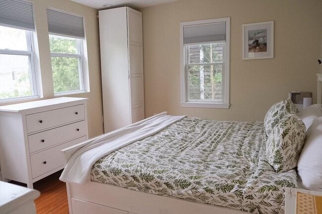 Building Photo - 28 East St