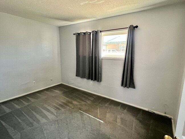 Building Photo - 5531 Cahuilla Ave