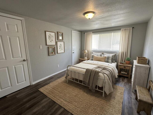 Building Photo - Vintage Charm Meets Modern Hosting: The Ultimate 4-Bedroom meets modern.
