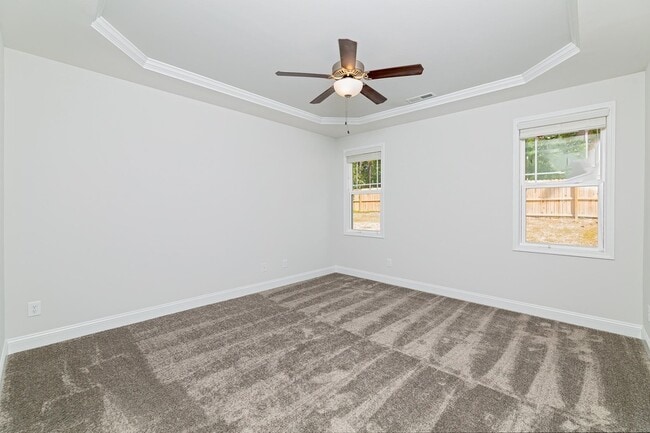 Building Photo - 587 Foothills St