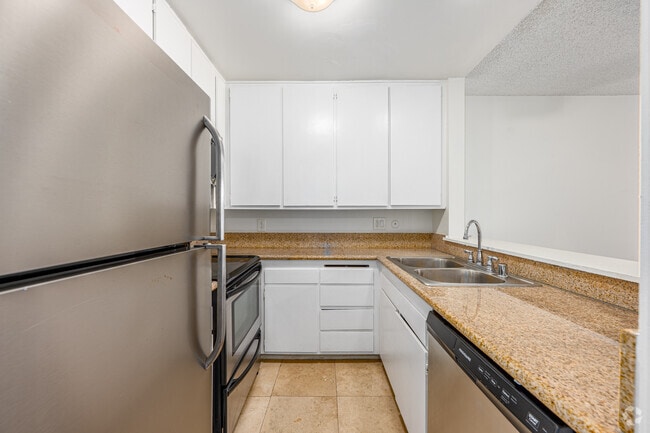 Interior Photo - Gramercy Place