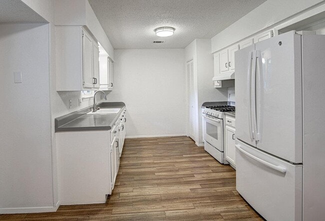 Building Photo - 6012 Wagon Bend