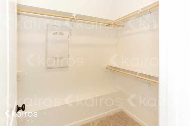 Building Photo - 100 Alpine Meadows Ln