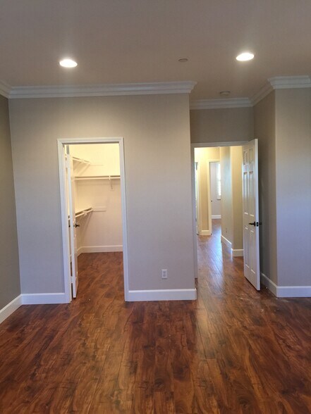 Building Photo - 1317 Corte Alemano