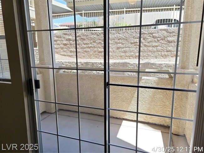 Building Photo - Cozy Green Valley Condo | First-Floor Conv...