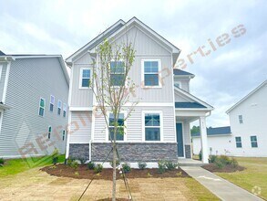 Building Photo - Gorgeous 4 Bedroom 3 Bath Home with Fiber ...