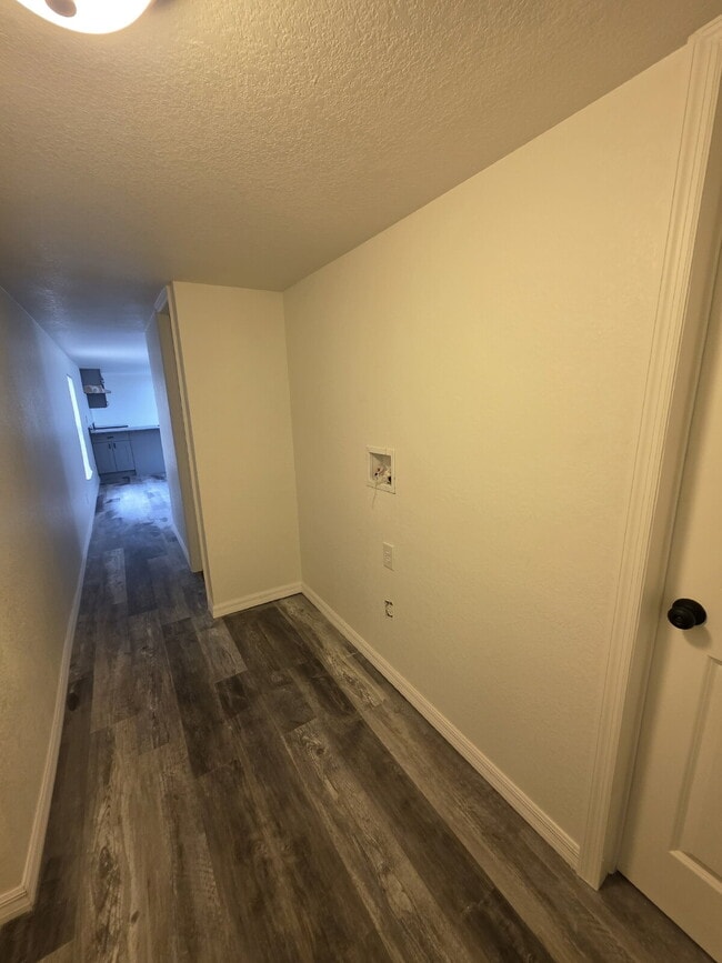 Building Photo - "Charming 2-Bedroom Gem in the Heart of Winter Haven – Your Cozy Retreat Awaits!"