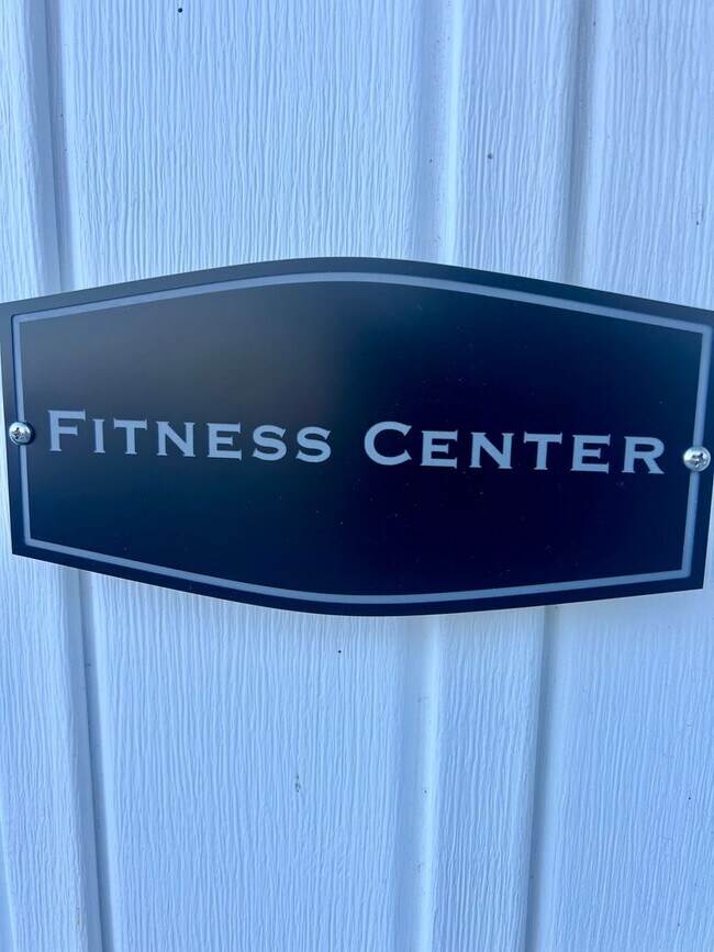 Building Photo - 179 Butternut St