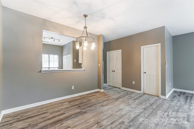 Building Photo - 6429 Mallard View Ln
