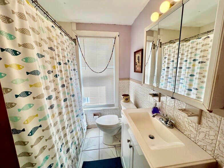 Building Photo - 75 Carolina Ave