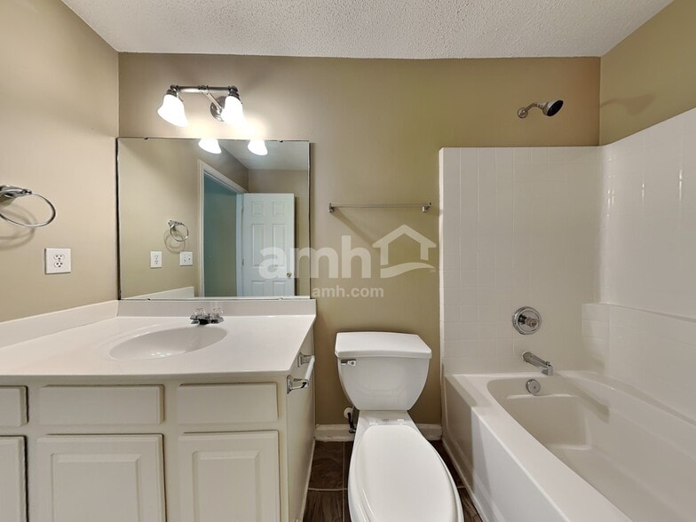 Building Photo - 7533 Argent Valley Dr
