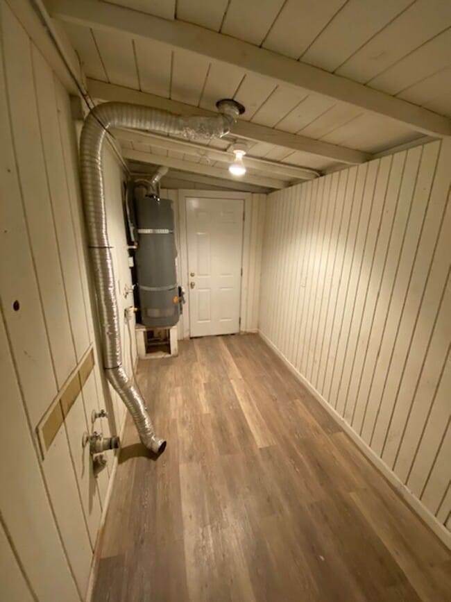 Building Photo - 2297 Beaumont St