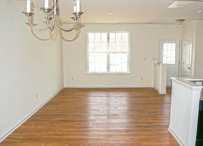 Building Photo - Start spring out right!