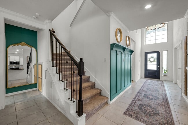 Building Photo - 508 Loft Ct