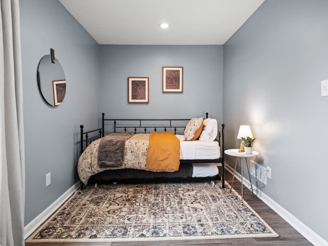 Building Photo - 6110 Lawn Ave