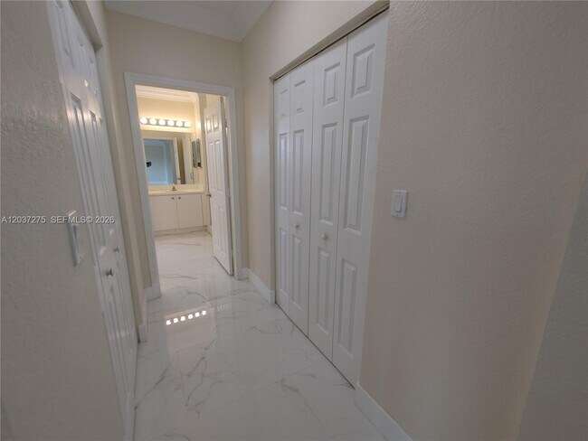 Building Photo - 21872 SW 95th Pl