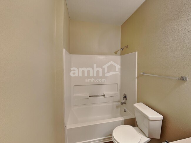 Building Photo - 9842 Charline Ln