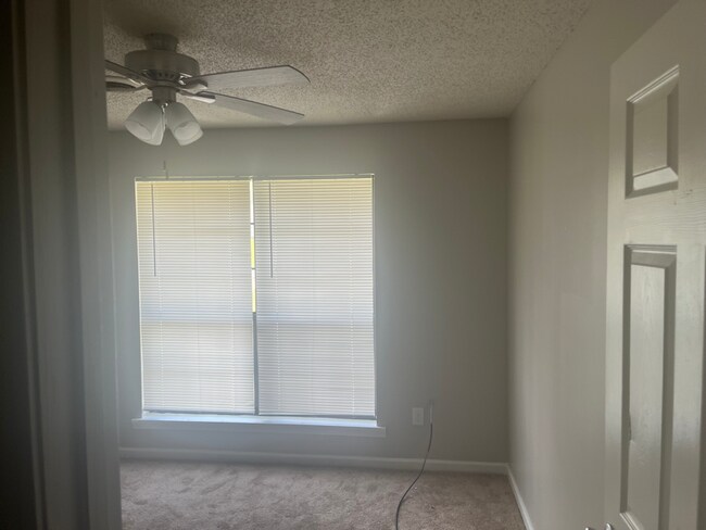 Building Photo - 1843 W Jackson St