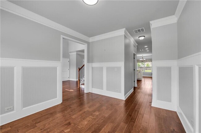 Building Photo - 304 Red Cap Cir