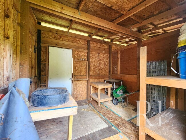 Building Photo - Forest-Edged Retreat with Pasture Access –...