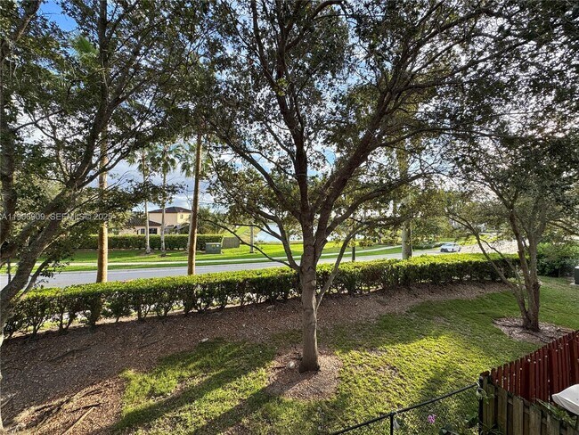 Building Photo - 2590 NE 3rd Dr