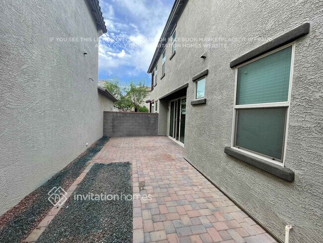 Building Photo - 1647 N 209th Ave