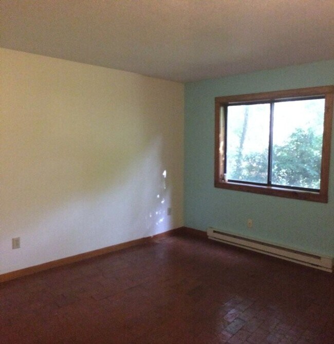 Building Photo - 106 Pleasant Dr