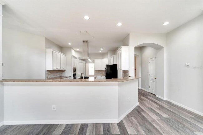 Building Photo - 5604 Skimmer Dr
