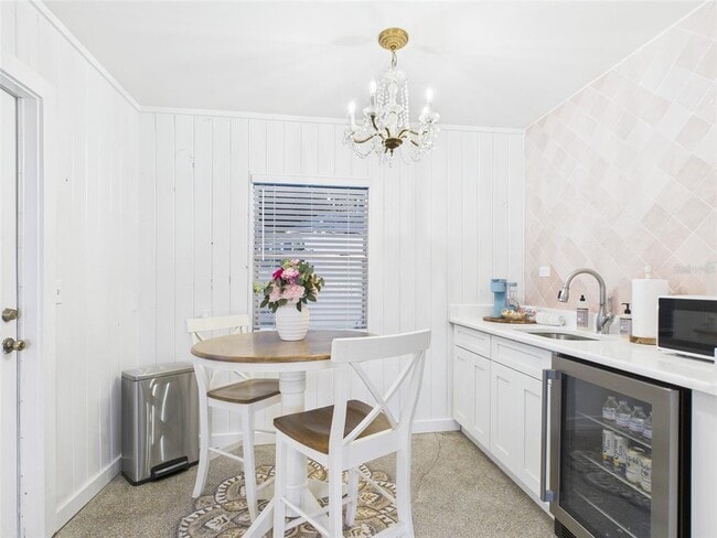 Building Photo - 222 7th St NW