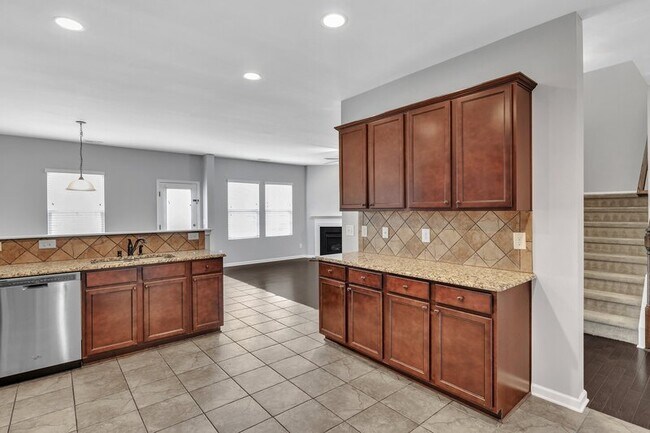 Building Photo - 3817 Althorp Drive