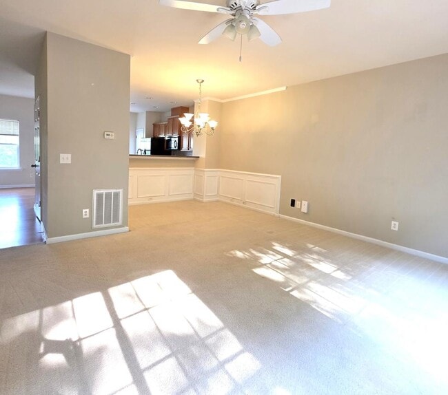 Building Photo - 294 Linden Park Ln