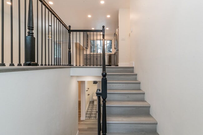 Building Photo - 2308 S Lima St