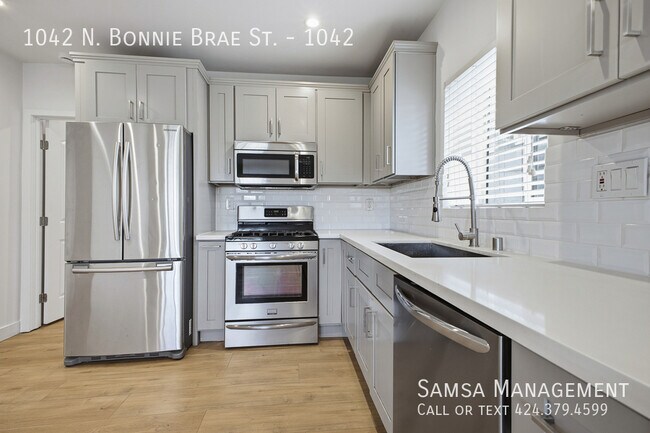 Building Photo - 1042 N Bonnie Brae St