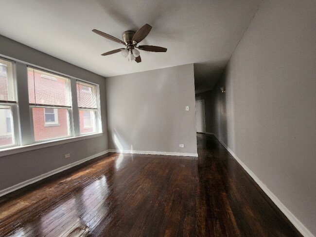 Building Photo - 5903 W Huron St