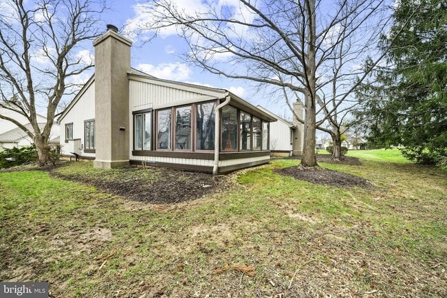 Building Photo - 326 Devon Way