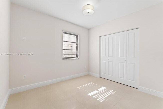 Building Photo - 2440 SW 3rd St