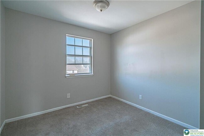 Building Photo - 1405 Presidential Dr