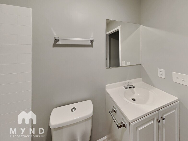 Building Photo - 3055 Dignan St