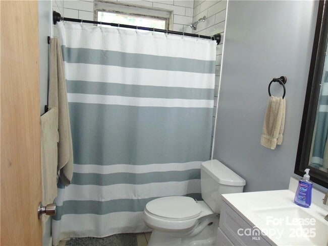 Building Photo - 3312 Circles End Cir