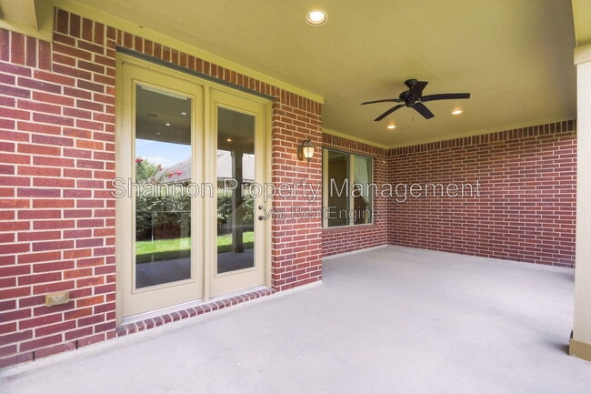 Building Photo - 11119 Hayden Falls Dr