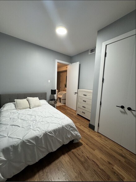 Unit 2 - 74 Baldwin Ave