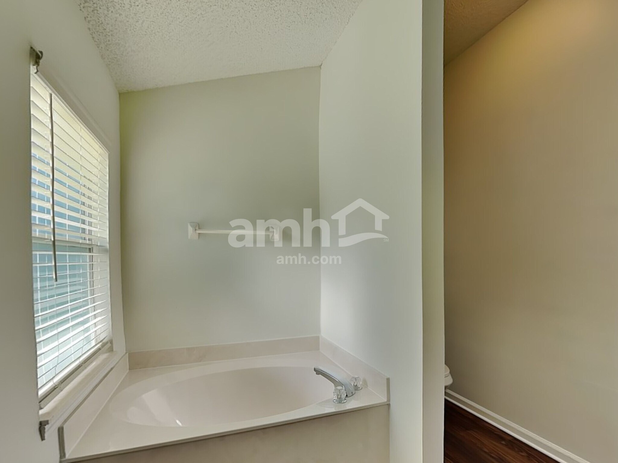 Building Photo - 927 Ashton Cove Terrace