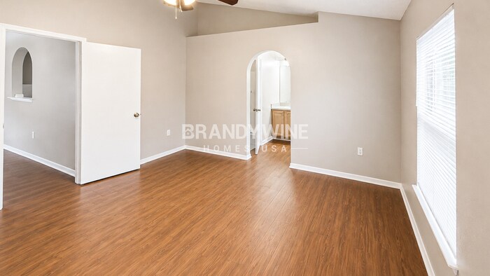 Building Photo - 353 Placid Lake Dr