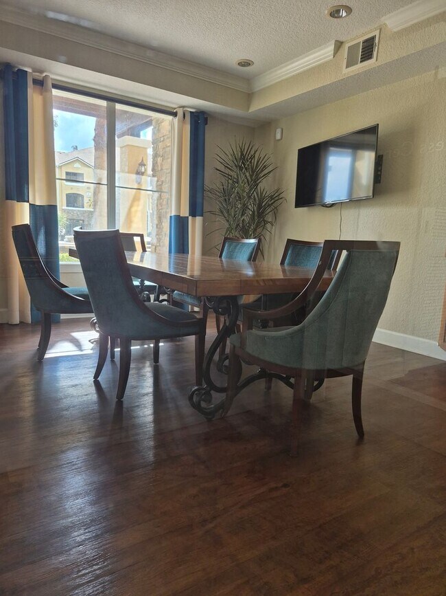 Building Photo - It's a lifestyle!